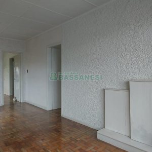 Casa com 147m², 5 dormitórios, 1 vaga, no bairro Pio X em Caxias do Sul para Alugar