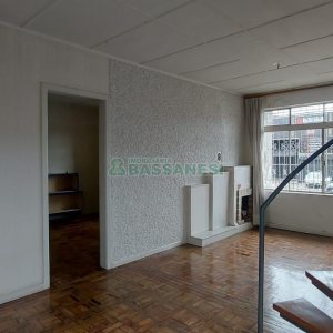 Casa com 147m², 5 dormitórios, 1 vaga, no bairro Pio X em Caxias do Sul para Alugar