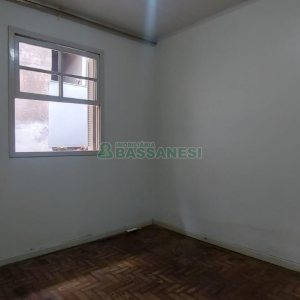 Casa com 147m², 5 dormitórios, 1 vaga, no bairro Pio X em Caxias do Sul para Alugar
