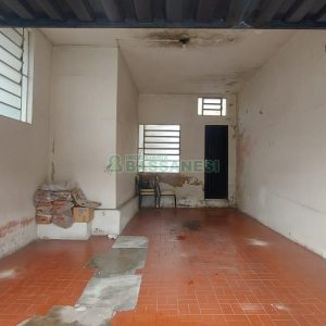 Casa com 147m², 5 dormitórios, 1 vaga, no bairro Pio X em Caxias do Sul para Alugar
