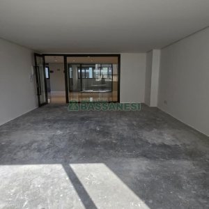 Sobreloja com 285m², 2 vagas, no bairro Exposição em Caxias do Sul para Alugar