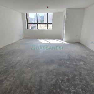 Sobreloja com 285m², 2 vagas, no bairro Exposição em Caxias do Sul para Alugar