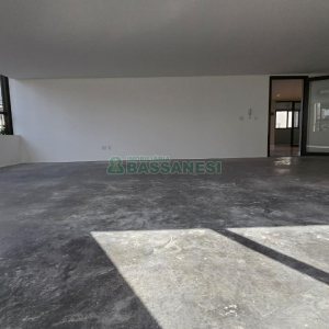 Sobreloja com 285m², 2 vagas, no bairro Exposição em Caxias do Sul para Alugar
