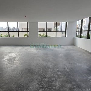 Sobreloja com 285m², 2 vagas, no bairro Exposição em Caxias do Sul para Alugar