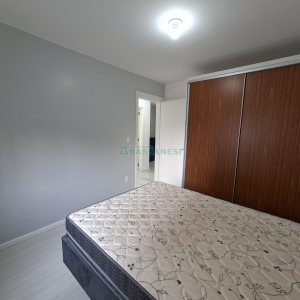 Apto Mobiliado com 50m², 2 dormitórios, 1 vaga, no bairro Diamantino em Caxias do Sul para Alugar