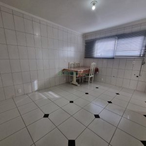 Apartamento com 94m², 2 dormitórios, 1 vaga, no bairro São Pelegrino em Caxias do Sul para Alugar