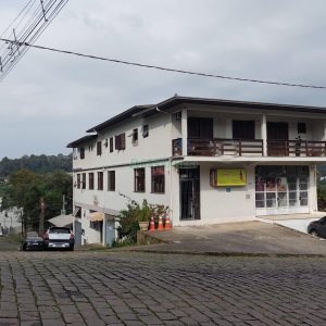 Loja com 260m², no bairro Vinhedos em Caxias do Sul para Alugar