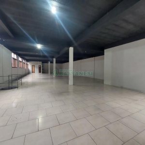 Loja com 260m², no bairro Vinhedos em Caxias do Sul para Alugar