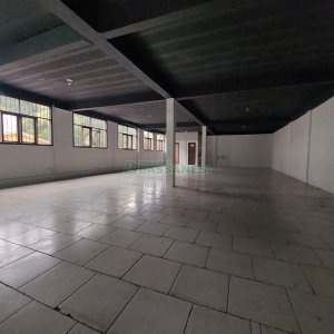 Loja com 260m², no bairro Vinhedos em Caxias do Sul para Alugar