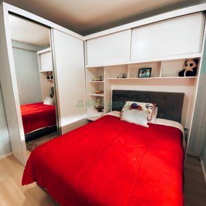 Apartamento com 52m², 2 dormitórios, 3 vagas, no bairro Treviso em Caxias do Sul para Comprar