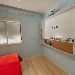 Apartamento com 52m², 2 dormitórios, 3 vagas, no bairro Treviso em Caxias do Sul para Comprar