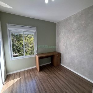 Sobrado Mobiliado com 85m², 2 dormitórios, 2 vagas, no bairro São Luiz em Caxias do Sul para Alugar