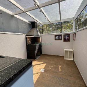 Sobrado Mobiliado com 85m², 2 dormitórios, 2 vagas, no bairro São Luiz em Caxias do Sul para Alugar