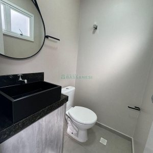 Sobrado Mobiliado com 85m², 2 dormitórios, 2 vagas, no bairro São Luiz em Caxias do Sul para Alugar