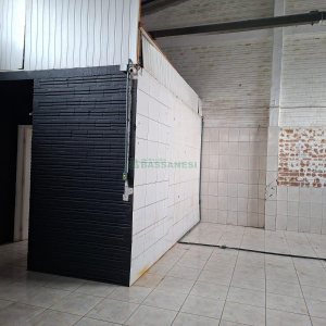 Pavilhão com 240m², no bairro De Zorzi em Caxias do Sul para Alugar