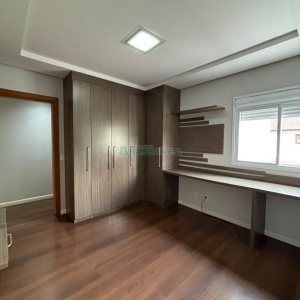 Apto Mobiliado com 75m², 2 dormitórios, 1 vaga, no bairro Desvio Rizzo em Caxias do Sul para Alugar