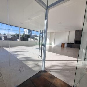 Casa com 377m², 4 dormitórios, 5 vagas, no bairro Bela Vista em Caxias do Sul para Alugar ou Comprar