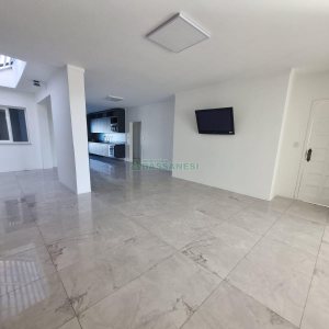 Casa com 377m², 4 dormitórios, 5 vagas, no bairro Bela Vista em Caxias do Sul para Alugar ou Comprar