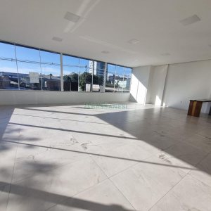 Casa com 377m², 4 dormitórios, 5 vagas, no bairro Bela Vista em Caxias do Sul para Alugar ou Comprar