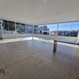 Casa com 377m², 4 dormitórios, 5 vagas, no bairro Bela Vista em Caxias do Sul para Alugar ou Comprar
