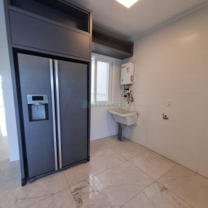 Casa com 377m², 4 dormitórios, 5 vagas, no bairro Bela Vista em Caxias do Sul para Alugar ou Comprar