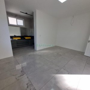 Casa com 377m², 4 dormitórios, 5 vagas, no bairro Bela Vista em Caxias do Sul para Alugar ou Comprar