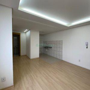 Apartamento com 44m², 2 dormitórios, 1 vaga, no bairro Nossa Senhora das Graças em Caxias do Sul para Comprar
