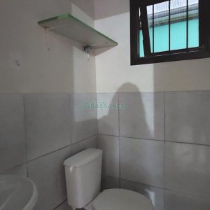 Sobrado com 60m², 2 dormitórios, no bairro Charqueadas em Caxias do Sul para Alugar