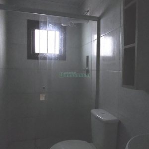 Sobrado com 60m², 2 dormitórios, no bairro Charqueadas em Caxias do Sul para Alugar