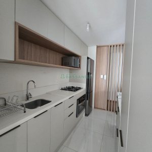 Apto Mobiliado com 112m², 2 dormitórios, 1 vaga, no bairro Lourdes em Caxias do Sul para Alugar