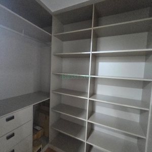 Apto Mobiliado com 112m², 2 dormitórios, 1 vaga, no bairro Lourdes em Caxias do Sul para Alugar