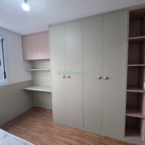 Apto Mobiliado com 112m², 2 dormitórios, 1 vaga, no bairro Lourdes em Caxias do Sul para Alugar