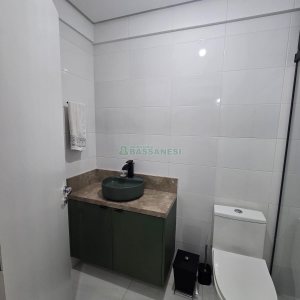 Apto Mobiliado com 112m², 2 dormitórios, 1 vaga, no bairro Lourdes em Caxias do Sul para Alugar