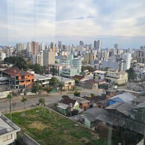 Apto Mobiliado com 112m², 2 dormitórios, 1 vaga, no bairro Lourdes em Caxias do Sul para Alugar