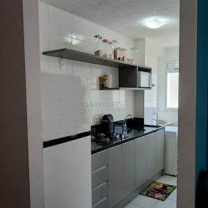 Apartamento com 42m², 2 dormitórios, 1 vaga, no bairro Panazzolo em Caxias do Sul para Alugar