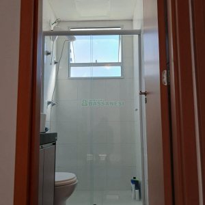 Apartamento com 42m², 2 dormitórios, 1 vaga, no bairro Panazzolo em Caxias do Sul para Alugar