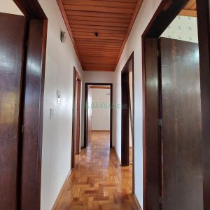 Casa com 120m², 3 dormitórios, 1 vaga, no bairro Cruzeiro em Caxias do Sul para Alugar