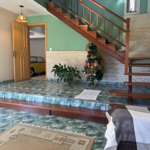 Casa com 250m², 3 dormitórios, 2 vagas, no bairro São Leopoldo em Caxias do Sul para Comprar