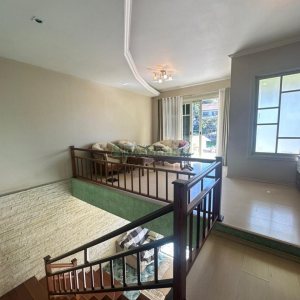 Casa com 250m², 3 dormitórios, 2 vagas, no bairro São Leopoldo em Caxias do Sul para Comprar