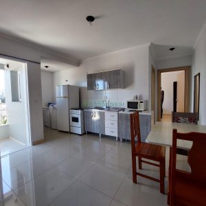 Apto Mobiliado, 1 dormitório, 1 vaga, no bairro Petrópolis em Caxias do Sul para Alugar