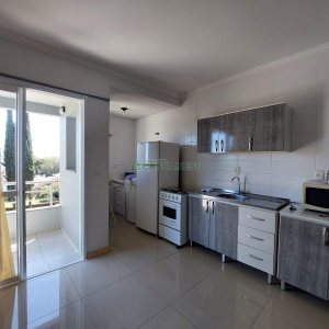 Apto Mobiliado, 1 dormitório, 1 vaga, no bairro Petrópolis em Caxias do Sul para Alugar