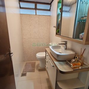 Casa com 154m², 3 dormitórios, no bairro Jardelino Ramos em Caxias do Sul para Comprar