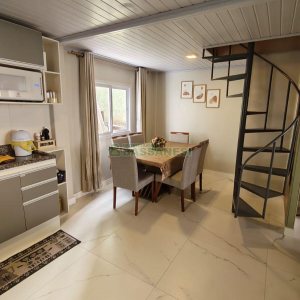 Casa com 70m², 3 dormitórios, 1 vaga, no bairro São Caetano em Caxias do Sul para Comprar