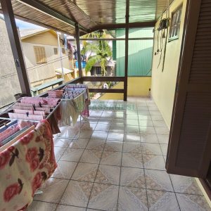 Casa com 70m², 3 dormitórios, 1 vaga, no bairro São Caetano em Caxias do Sul para Comprar