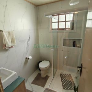 Casa com 70m², 3 dormitórios, 1 vaga, no bairro São Caetano em Caxias do Sul para Comprar