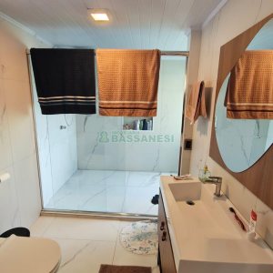 Casa com 70m², 3 dormitórios, 1 vaga, no bairro São Caetano em Caxias do Sul para Comprar