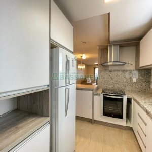 Apto Mobiliado com 83m², 2 dormitórios, 1 vaga, no bairro Jardim América em Caxias do Sul para Alugar
