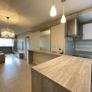 Apto Mobiliado com 83m², 2 dormitórios, 1 vaga, no bairro Jardim América em Caxias do Sul para Alugar