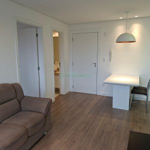 Apto Mobiliado com 47m², 1 dormitório, no bairro Lourdes em Caxias do Sul para Alugar