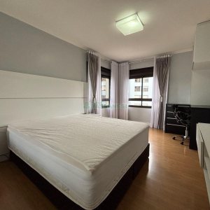 Apto Mobiliado com 126m², 3 dormitórios, 1 vaga, no bairro São Pelegrino em Caxias do Sul para Alugar